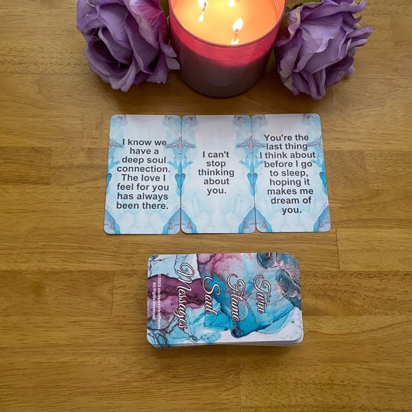 Twin Flame Soul Messages - Oracle Cards Message Cards for Twin Flames - Picture 3 of 4